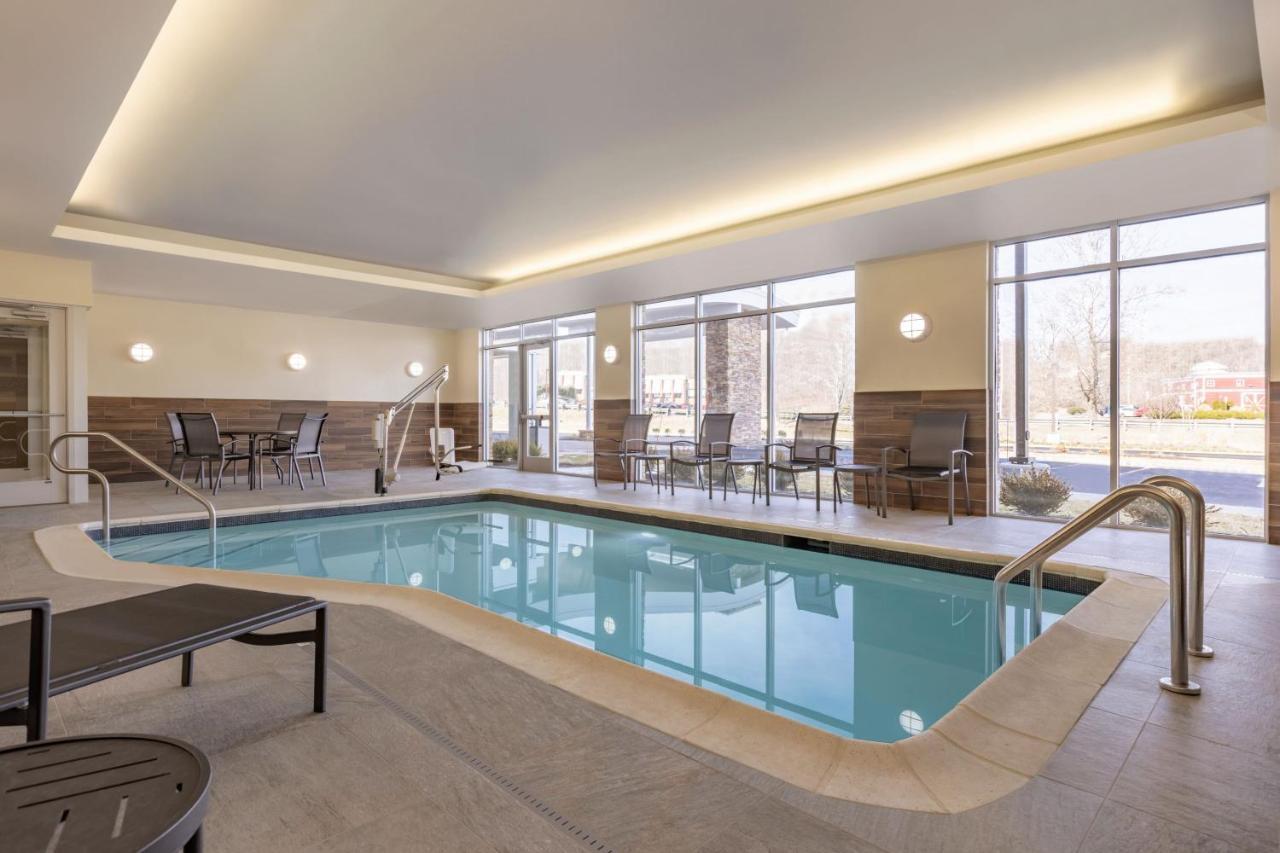 Fairfield By Marriott Inn & Suites Рокевей Екстер'єр фото